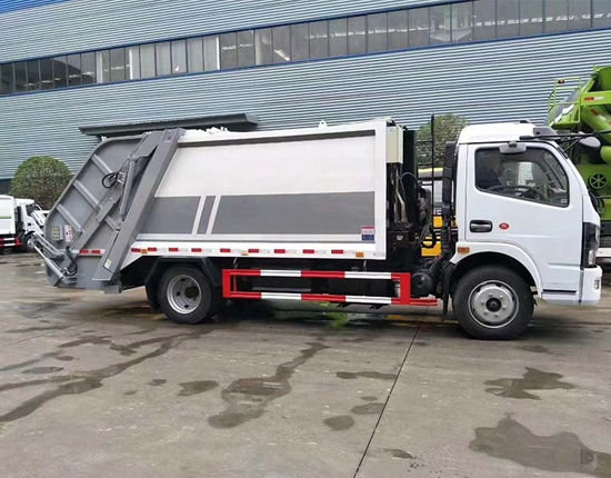 振動(dòng)篩篩分四溴雙酚A固體粉料使用現(xiàn)場(chǎng)